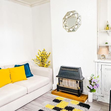 Beautiful 2 Bedroom House - Free Parking - Lt House Leicester Luaran gambar
